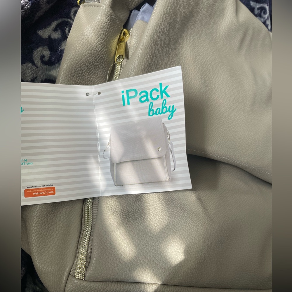New Diaper Bag w/ changing pad